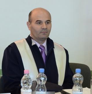 Sorin Curilă este noul preşedinte al Senatului Universităţii din Oradea